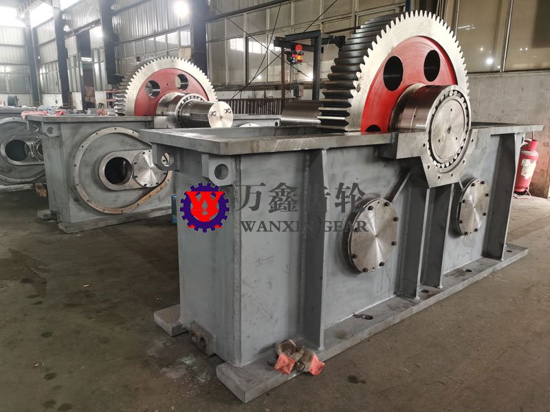 卸船機(jī)齒輪箱的應(yīng)用